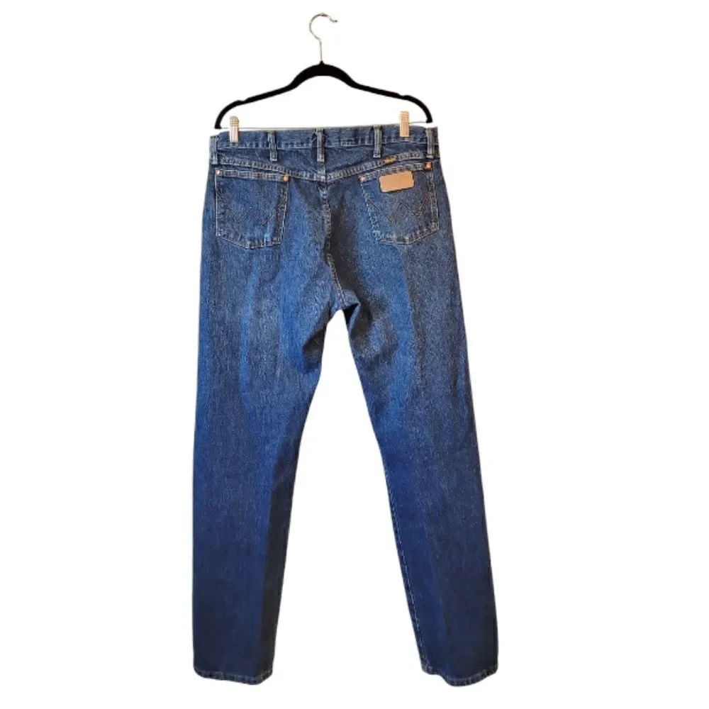 Wrangler Men's Dark Wash Straight Leg Jeans